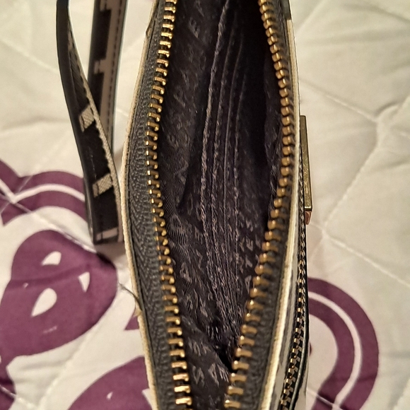 Kate Spade Wristlet - Picture 7 of 7